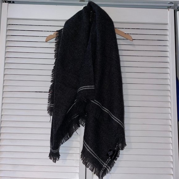 Olive & Pique Lola Blanket Scarf - Picture 2 of 4